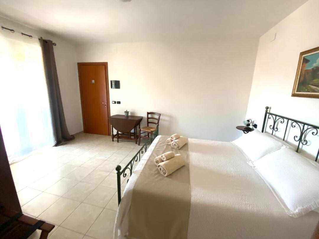 Villa Pedrosu Casa Linari المظهر الخارجي الصورة