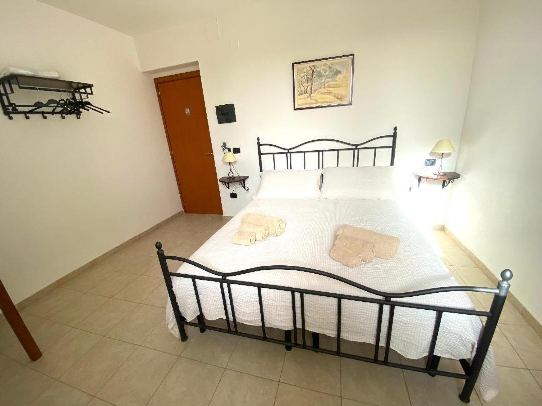 Villa Pedrosu Casa Linari المظهر الخارجي الصورة